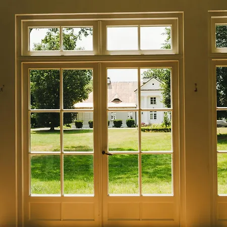 Stara Oranzeria Dwor Villa Huszlew
