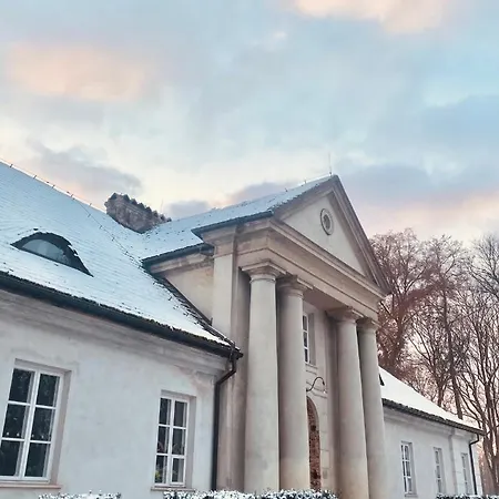 Stara Oranzeria Dwor *